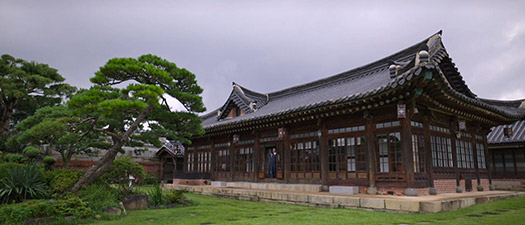 경성크리쳐 장면 2